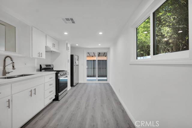 10732 Hatteras Street, North Hollywood CA: https://media.crmls.org/medias/0ceedff2-4f5a-4f8a-8746-d9dbfaeebdeb.jpg
