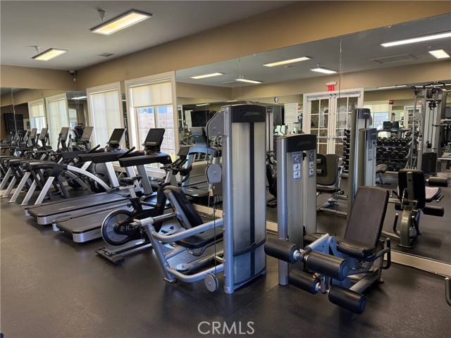 Detail Gallery Image 45 of 47 For 4711 Winthrop, Huntington Beach,  CA 92649 - 3 Beds | 2/1 Baths