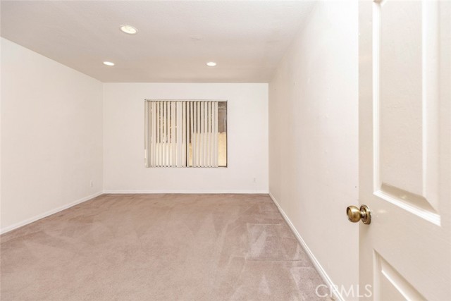 Detail Gallery Image 20 of 35 For 1854 S Beverly Glen Bld #204,  –,  CA 90025 - 2 Beds | 2 Baths