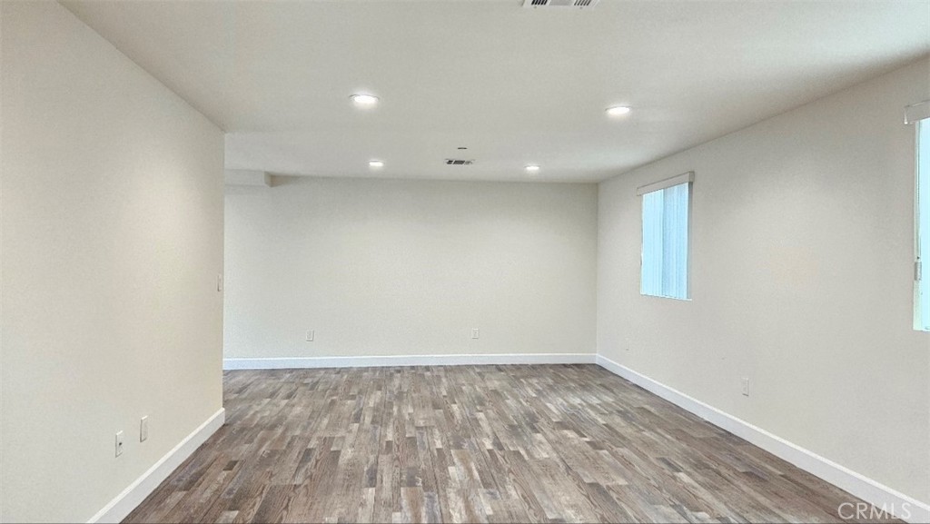 1458 E 23rd