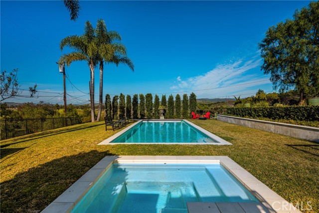 Detail Gallery Image 16 of 34 For 9821 Brentwood Dr, North Tustin,  CA 92705 - 3 Beds | 3/1 Baths