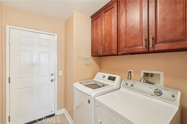 Detail Gallery Image 19 of 51 For 2582 Hudson Ave, Corona,  CA 92881 - 5 Beds | 2/1 Baths
