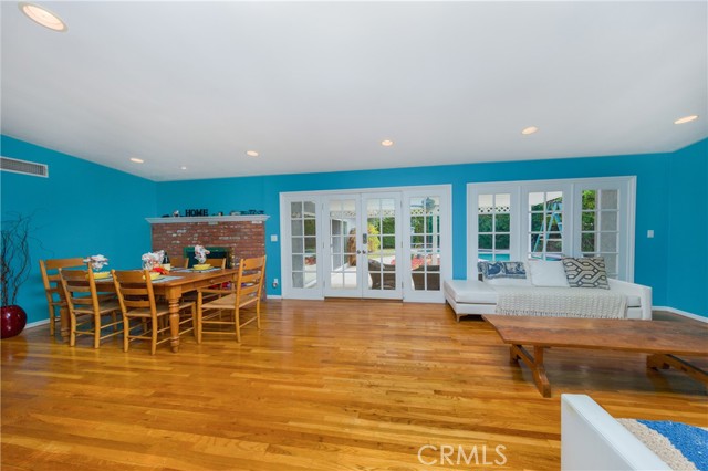 10900 Rathburn Avenue photo 4