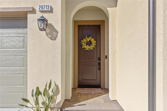 Detail Gallery Image 3 of 74 For 28713 Lambent Way, Saugus,  CA 91350 - 3 Beds | 2/1 Baths