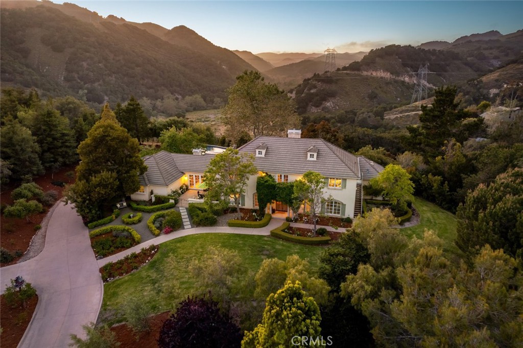 1190 Bassi Drive