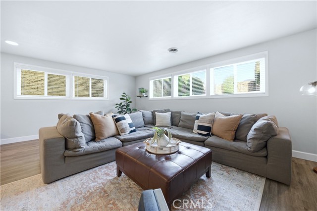 Image 20 of 40 For 3550 Claremore