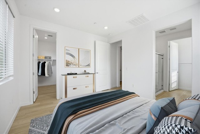 Detail Gallery Image 14 of 37 For 9318 via Azul, Pico Rivera,  CA 90660 - 4 Beds | 3/1 Baths