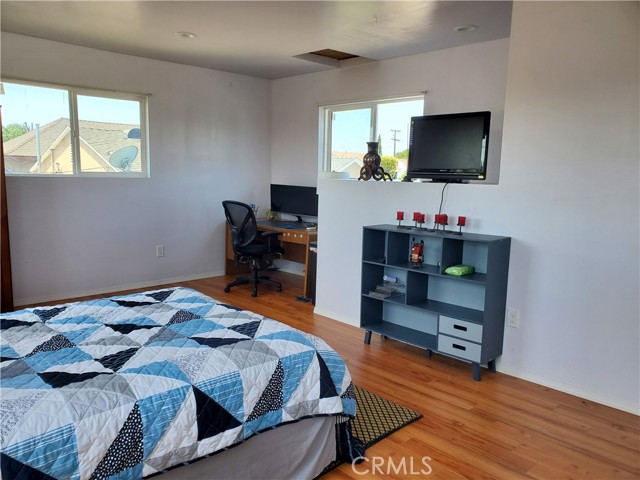 20512 Berendo Avenue, Torrance CA: https://media.crmls.org/medias/0cf3a26b-5980-4e8a-8789-a3ebc03f367a.jpg