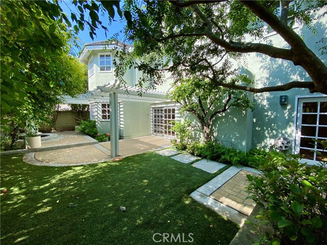 4192 Shorebreak Drive, Huntington Beach CA: https://media.crmls.org/medias/0cf3f0d6-5bb7-41f0-aa8c-8def75e9d022.jpg