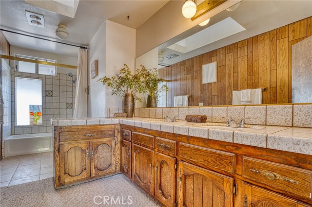 43320 41st W Street, Lancaster CA: https://media.crmls.org/medias/0cf47005-4446-448c-a50e-473fc3c27931.jpg