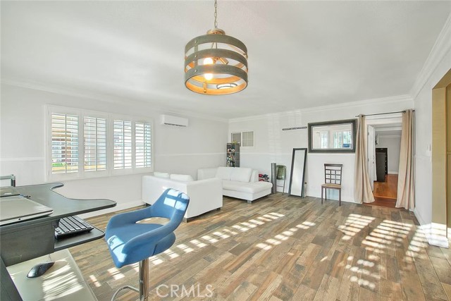 6442 Raymond Avenue, Long Beach CA: https://media.crmls.org/medias/0cf4ed61-581d-4ed3-9d36-d83d73fc5b42.jpg