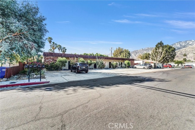 Detail Gallery Image 4 of 14 For 3737 E Calle De Carlos, Palm Springs,  CA 92264 - – Beds | – Baths