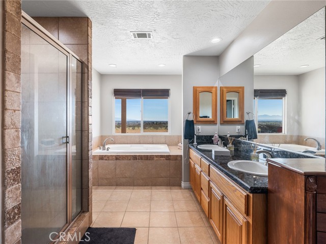 Detail Gallery Image 45 of 73 For 13850 Nightshade Rd, Apple Valley,  CA 92307 - 5 Beds | 5 Baths