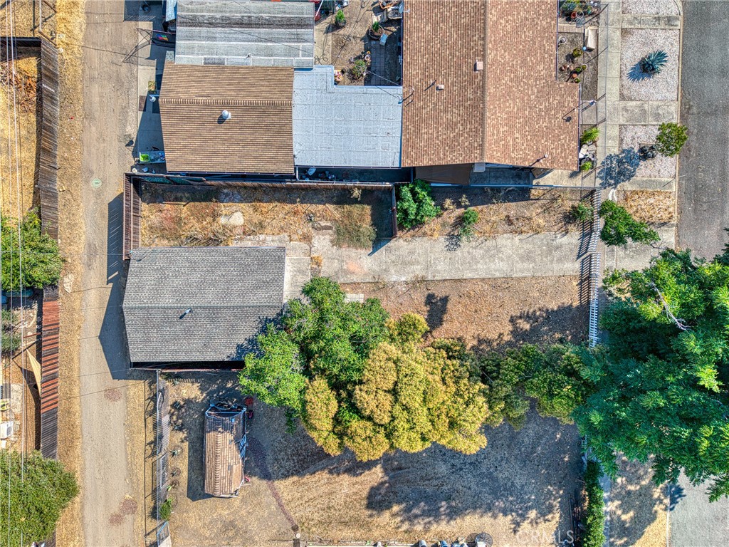 https://media.crmls.org/medias/0cf52283-975e-42b7-a6fd-4bfe0394efde.jpg?preset=X-Large