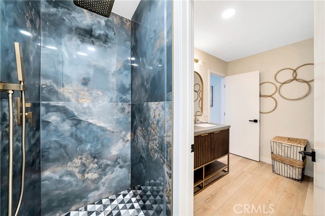 Detail Gallery Image 39 of 44 For 2809 Olive Ln, Santa Ana,  CA 92706 - 4 Beds | 2 Baths