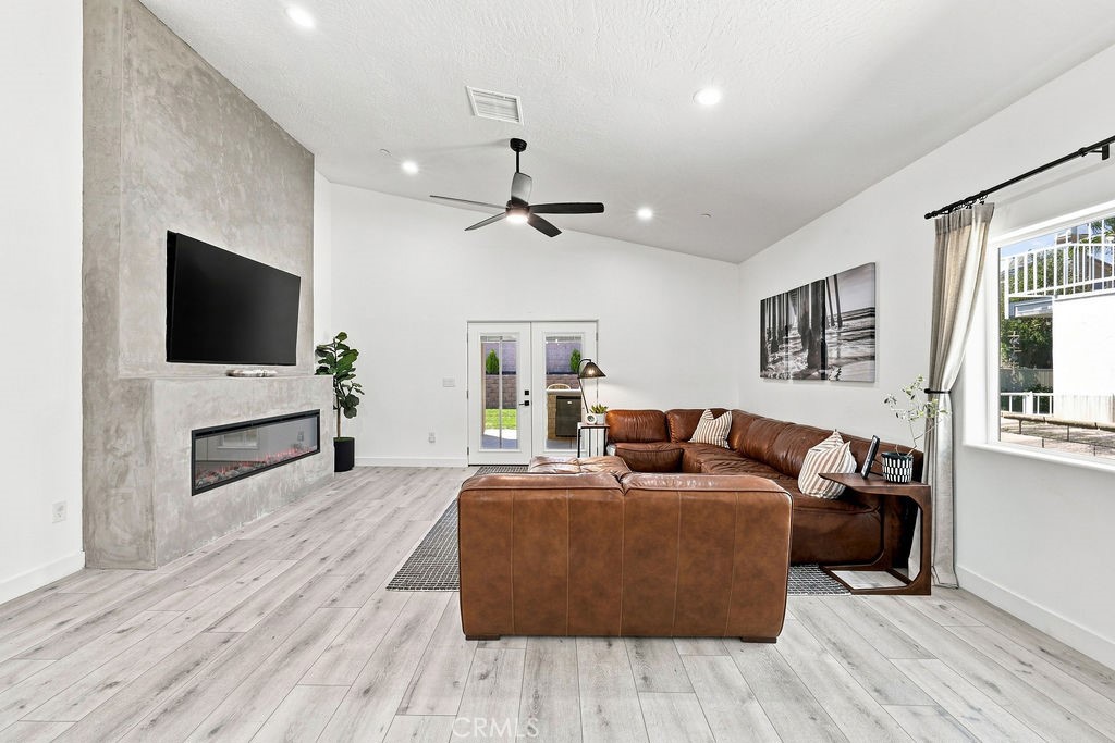 MLS #OC26183267 image #9
