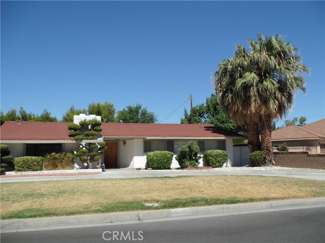 Detail Gallery Image 3 of 33 For 44753 Lowtree Ave, Lancaster,  CA 93534 - 3 Beds | 2 Baths