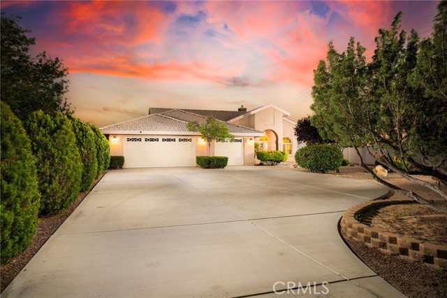 18463 Orange Street, Hesperia CA: https://media.crmls.org/medias/0cf5f3eb-7cb1-4fa0-b246-778a3dfd49d6.jpg