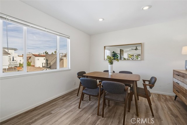 Detail Gallery Image 15 of 44 For 3124 Ocean Dr, Oxnard,  CA 93035 - 3 Beds | 2/1 Baths