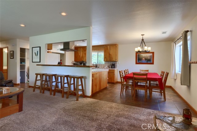 50986 Road 632, Oakhurst CA: https://media.crmls.org/medias/0cf65bff-0c19-41c7-a78d-cde86d68b492.jpg