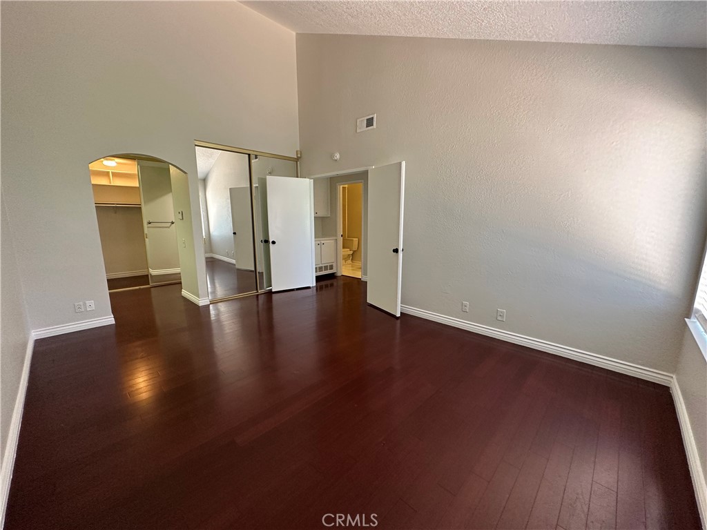 MLS #OC25180178 image #8
