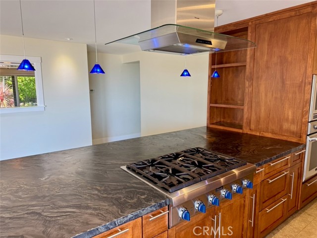2745 Temple Hills Drive, Laguna Beach CA: https://media.crmls.org/medias/0cf73b0b-87d3-4137-9e6f-5763a92242e0.jpg