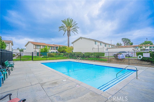 8172 Ferguson Green, Buena Park CA: https://media.crmls.org/medias/0cf78c5d-c5da-4229-9ae0-956c8012f075.jpg