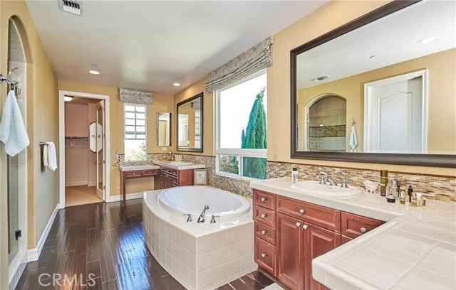 Detail Gallery Image 31 of 47 For 3811 Belgian Ln, Yorba Linda,  CA 92886 - 4 Beds | 5/1 Baths