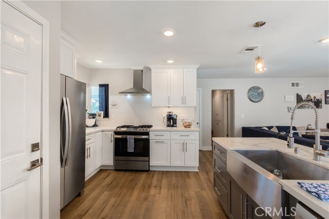 950 N Milford Street, Orange CA: https://media.crmls.org/medias/0cf85b1a-b4d9-44e5-861a-4f3fcdcf6a8f.jpg