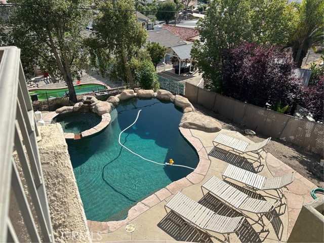28856 Yosemite Place, Canyon Lake CA: https://media.crmls.org/medias/0cf8b688-4412-45ff-899d-63264ffe8452.jpg