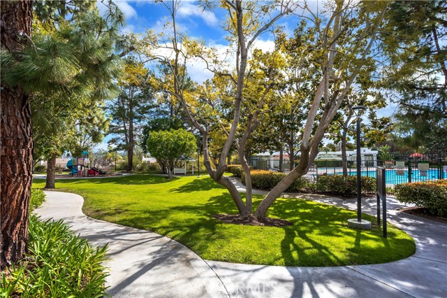 Detail Gallery Image 49 of 53 For 32 Silveroak, Aliso Viejo,  CA 92656 - 3 Beds | 2/1 Baths