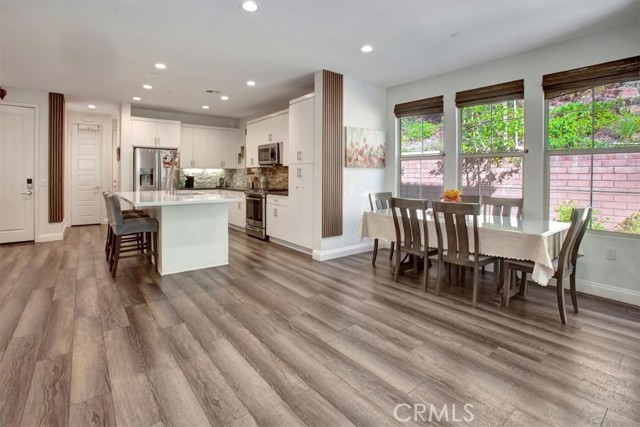 Detail Gallery Image 6 of 46 For 83 Prominence, Lake Forest,  CA 92630 - 3 Beds | 2/1 Baths