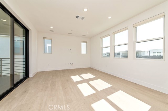 Detail Gallery Image 36 of 36 For 228 Stage, Irvine,  CA 92618 - 5 Beds | 5 Baths