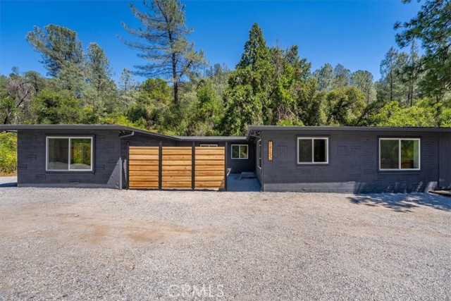 Detail Gallery Image 1 of 58 For 14153 Lake Bld, Shasta Lake,  CA 96019 - 5 Beds | 2 Baths