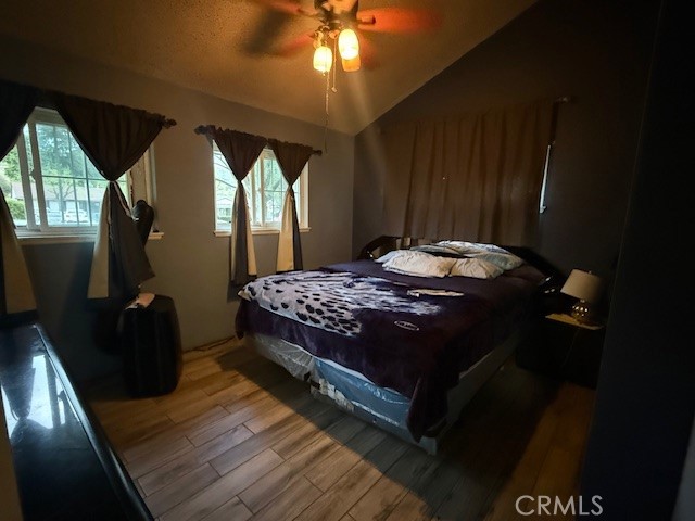 Detail Gallery Image 25 of 26 For 27135 Cabrera, Saugus,  CA 91350 - 4 Beds | 2 Baths