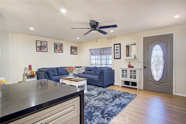 19127 PIONEER Boulevard, Artesia CA: https://media.crmls.org/medias/0cfa697f-fb2c-4ea8-a552-55e7bdc7a4d1.jpg