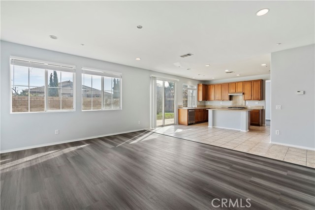 Detail Gallery Image 15 of 39 For 6825 Tahoe Way, Fontana,  CA 92336 - 4 Beds | 2/1 Baths