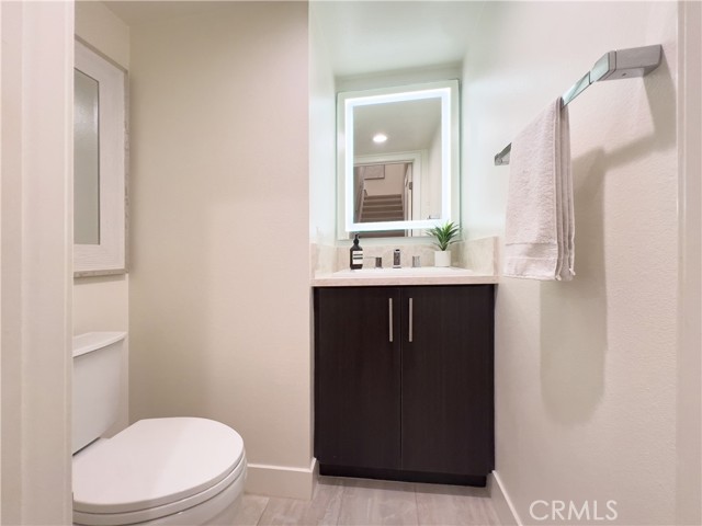 53 Gramercy, Irvine CA: https://media.crmls.org/medias/0cfa89a6-5dd7-46e5-8c40-2d28dc7f2778.jpg