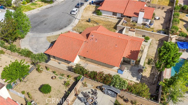 37112 Calle Amigo, Palmdale CA: https://media.crmls.org/medias/0cfae30c-fb8b-47b4-8b2b-3fb661f47ea7.jpg