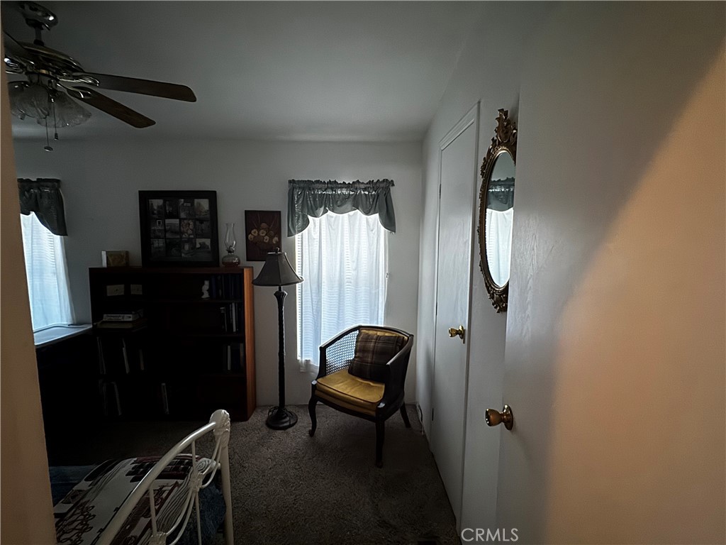 https://media.crmls.org/medias/0cfb807b-bd5b-454e-b95d-b730cd513ac1.jpg?preset=X-Large