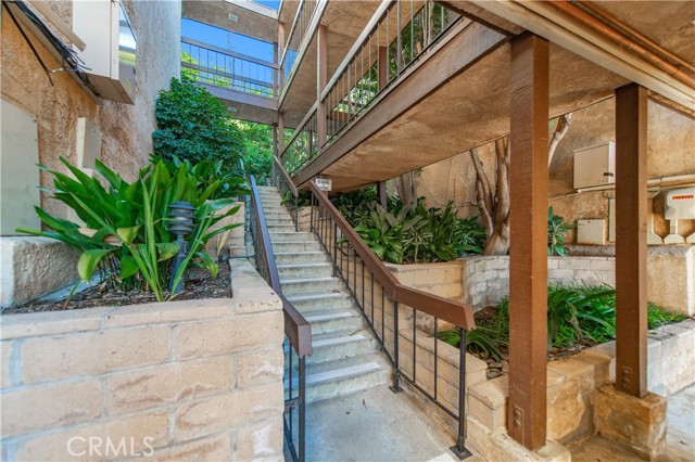 Detail Gallery Image 41 of 44 For 2240 N Legion Dr #217,  Signal Hill,  CA 90755 - 3 Beds | 2/1 Baths