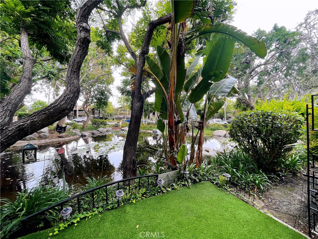 https://media.crmls.org/medias/0cfc3d27-2249-4325-8dbc-1f895828eb2d.jpg?preset=X-Large