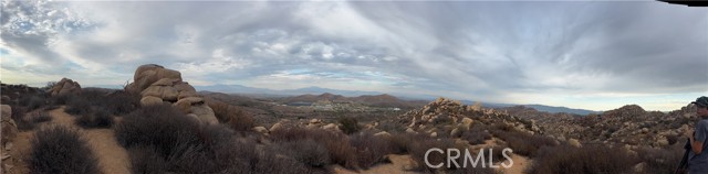 1 La Barranca Rd, Perris CA: https://media.crmls.org/medias/0cfc47c8-d42c-49ce-8b1c-cafa90a5c5a0.jpg