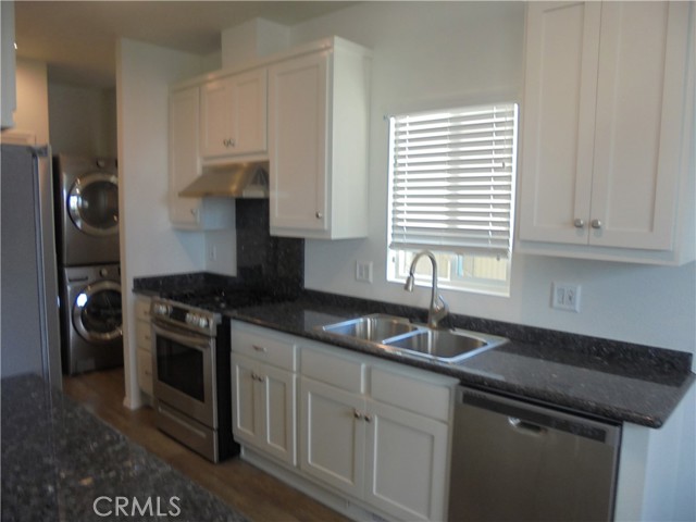 Detail Gallery Image 22 of 44 For 26006 Oak St #22,  Lomita,  CA 90717 - 2 Beds | 2 Baths