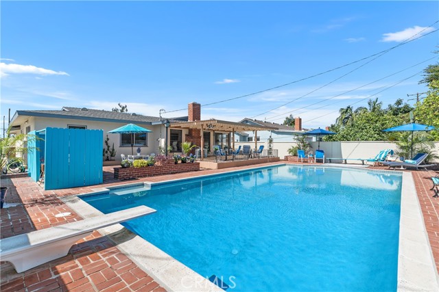 Detail Gallery Image 1 of 31 For 1327 E Kenwood Ave, Anaheim,  CA 92805 - 3 Beds | 1/1 Baths