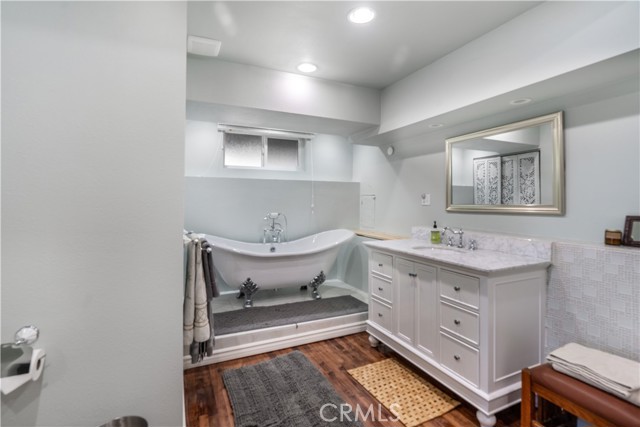 1372 Sequoia, Lake Arrowhead, CA 92352