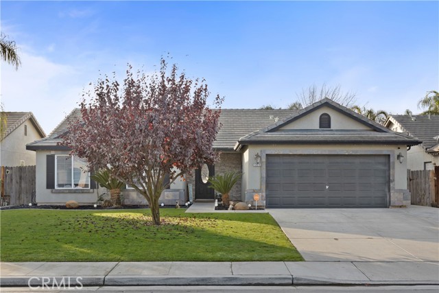 Detail Gallery Image 1 of 1 For 12519 Valentano Ave, Bakersfield,  CA 93312 - 4 Beds | 2 Baths