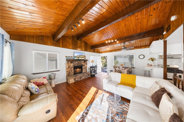 Detail Gallery Image 5 of 28 For 746 Arth Dr, Crestline,  CA 92325 - 3 Beds | 2 Baths