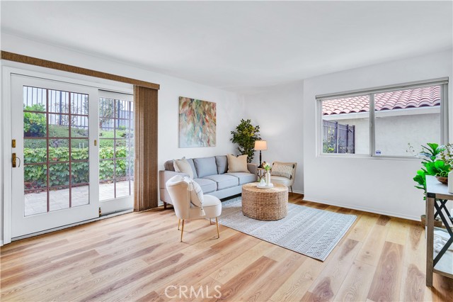 Detail Gallery Image 10 of 47 For 30440 via Victoria, Rancho Palos Verdes,  CA 90275 - 4 Beds | 2/1 Baths