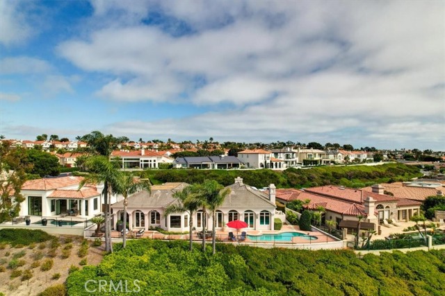 5 Marbella, Dana Point CA: https://media.crmls.org/medias/0d01760f-78b2-4d8f-80c1-276faeae07a8.jpg